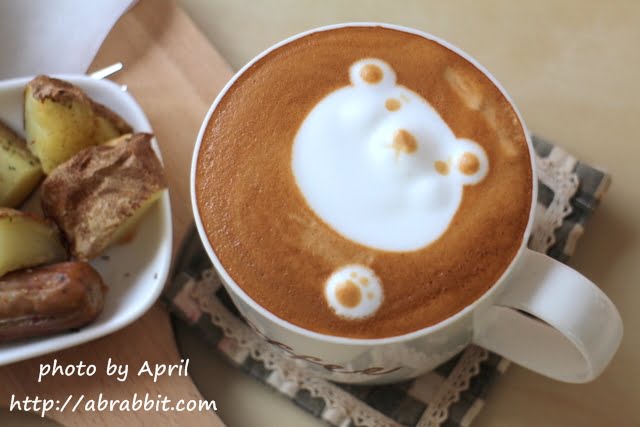 [台中]Mapper cafe脈搏咖啡--好吃的早午餐、小熊拉花咖啡和試管咖啡@五權路 西區