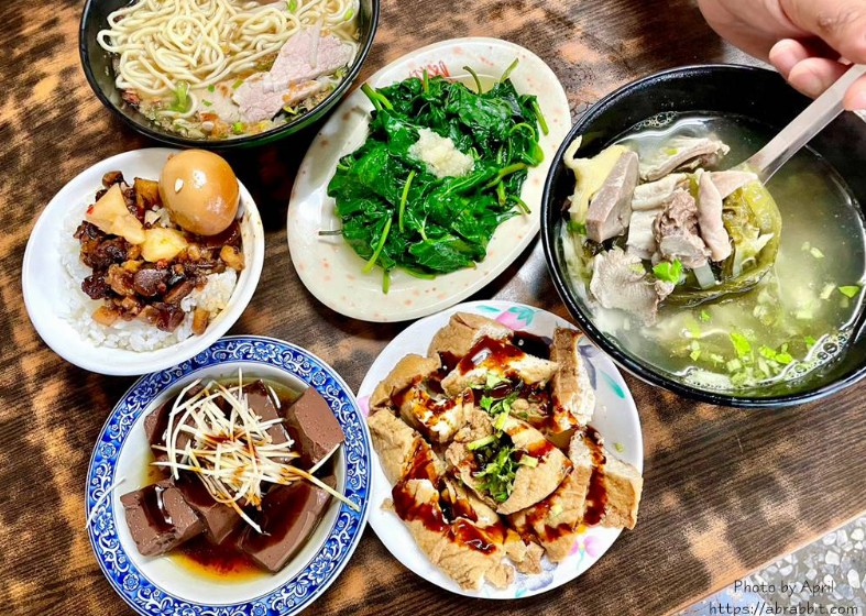 忠明南路美食