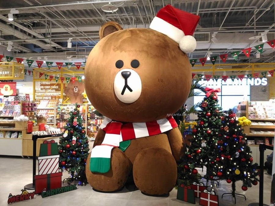 3米高巨型熊大聖誕裝扮來囉 呆萌可愛超討喜 LINE FRIENDS Store