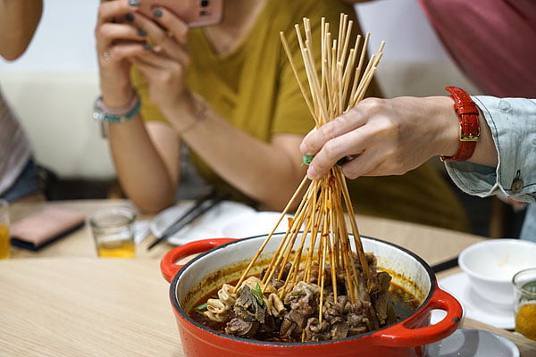 澎湖海鮮餐廳就在臨海樓平價海鮮精緻料理，澎湖宵夜海鮮推薦