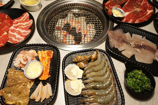 台中吃到飽│OhYaki-日式精緻炭火燒肉