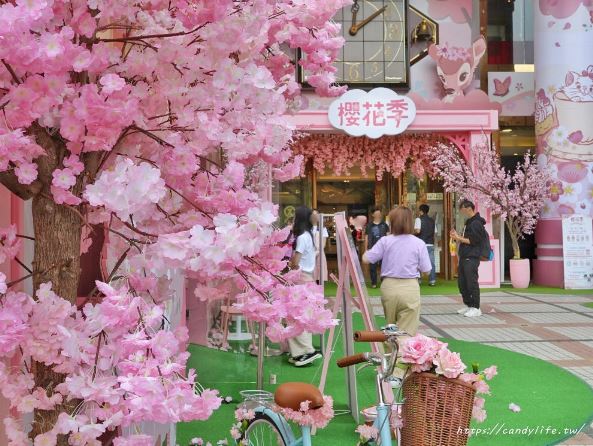 台中迪士尼櫻花季浪漫登場，一次收集櫻花四大打卡點，位置就在這裡！