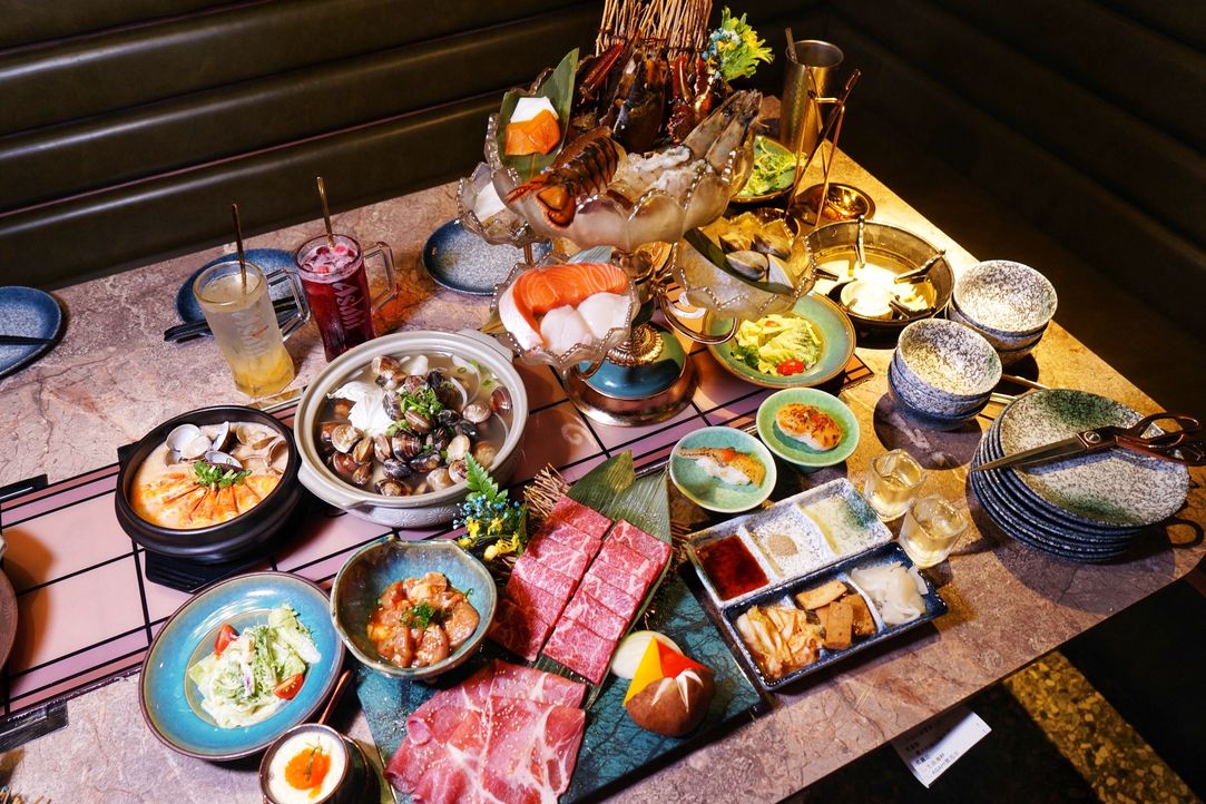 台中約會餐廳推這間！精誠壹山活體龍蝦雙人套餐，份量超澎派，北海道海膽紅寶石最中餅奢華又精緻～