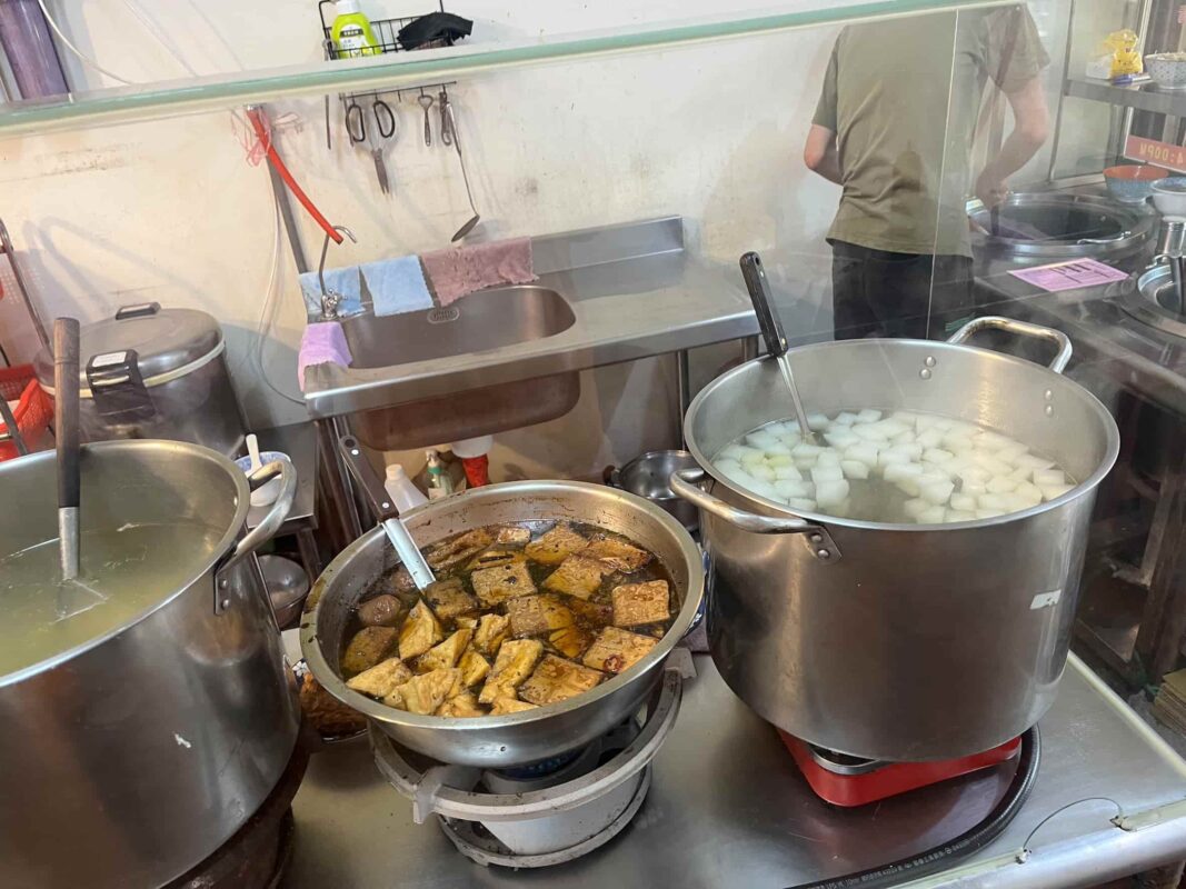 阿維炒麵炒米粉 