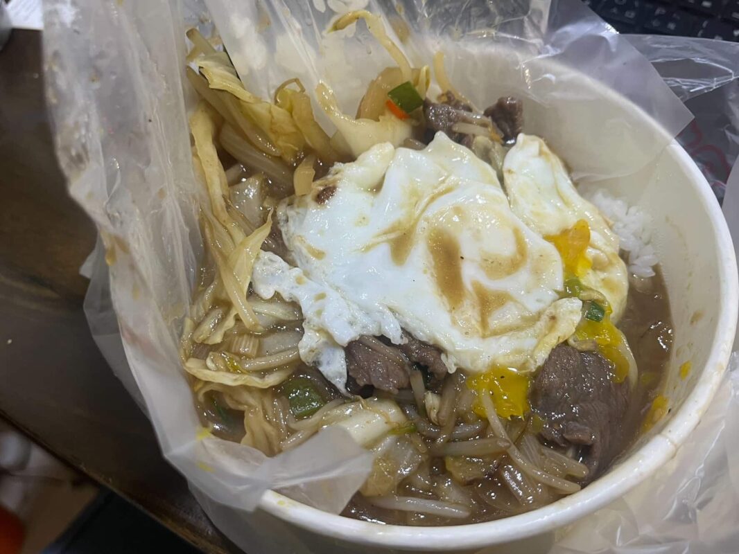 育成麵飯店 