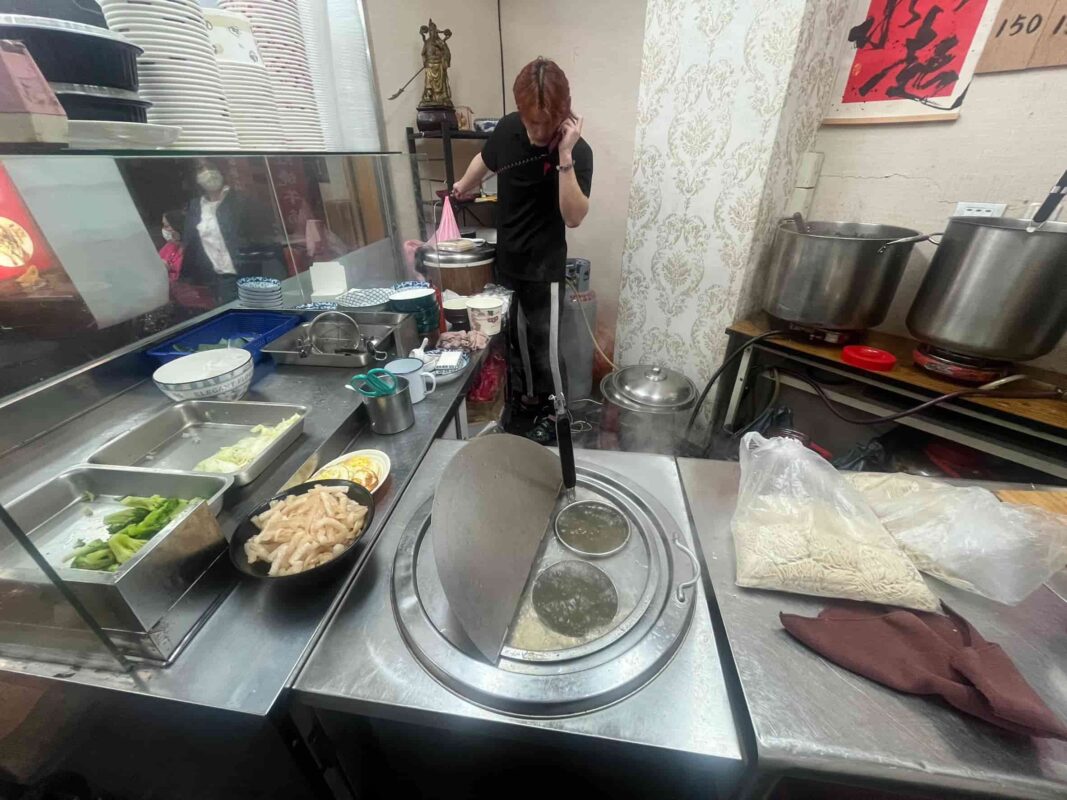 牛八寶港式牛肉麵飯