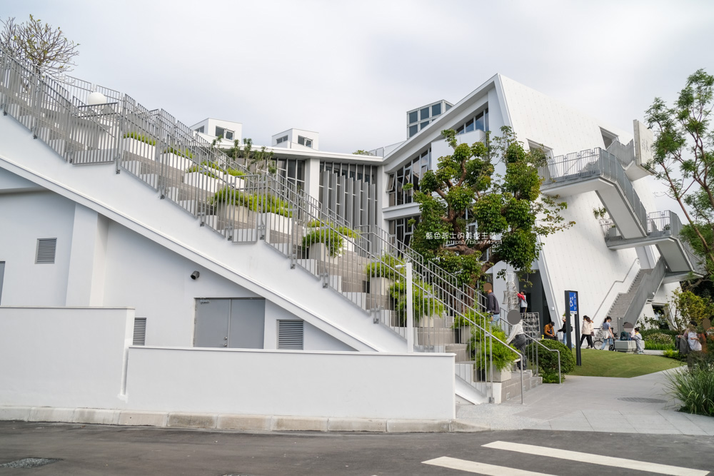 東勢許良宇圖書館