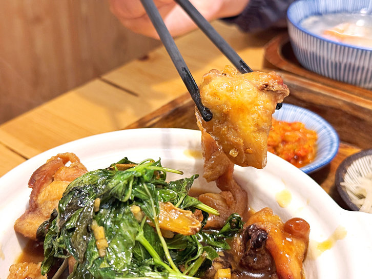 台中勤美巷弄隱藏版台式溫馨定食,伴蒔 Ban shi私推必吃花雕雞套餐 9 2026 08 30 024507