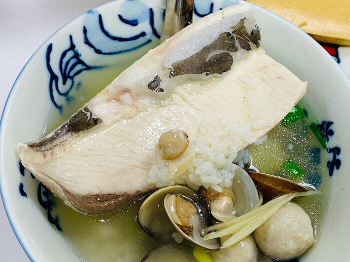 添食鮮魚湯有販售三種魚,是南屯小吃中獨特的存在! 5 南屯虱目魚