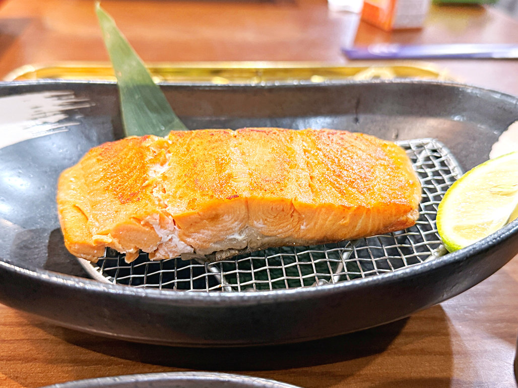 台中南屯美食醬蟹屋,免飛韓國就能品嚐的特色生醃海鮮,私推厚切鮭魚 8 2026 08 31 004645