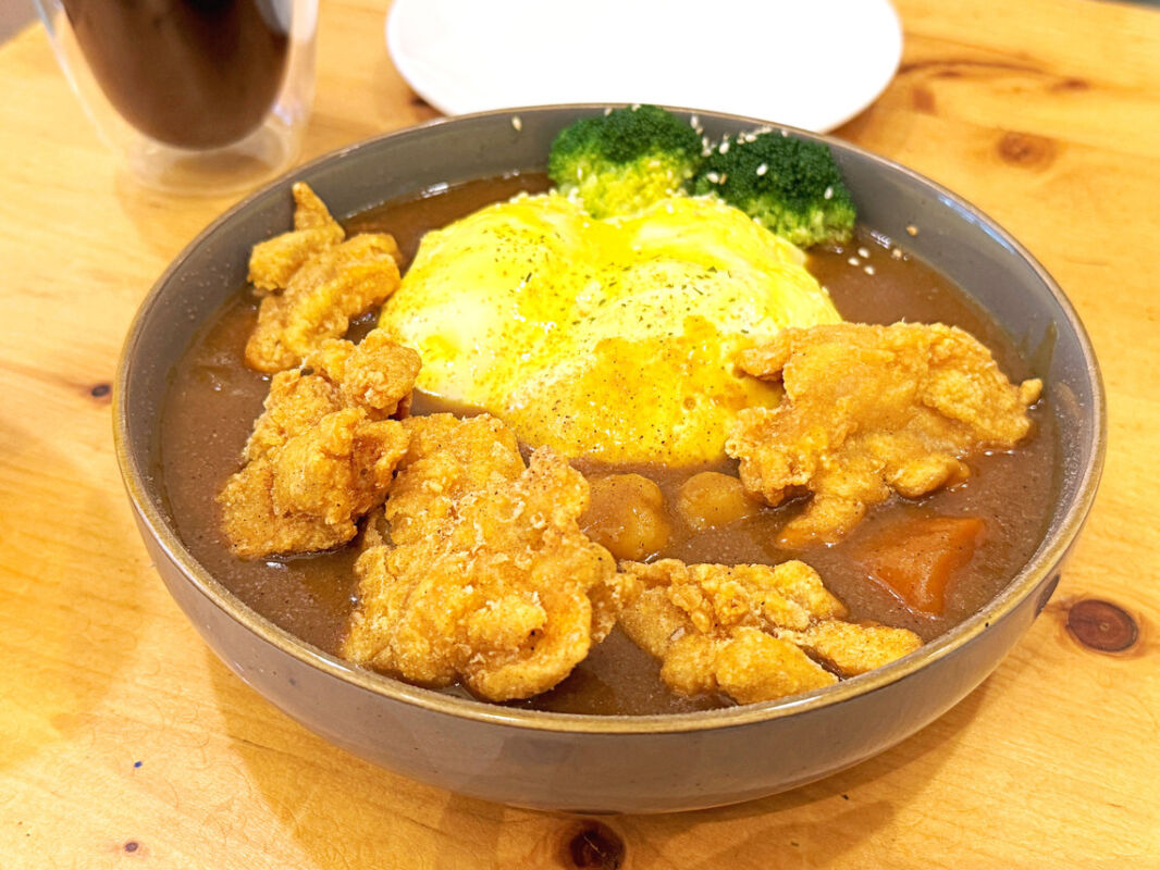 后里人氣早餐春坂,超萌店貓陪吃的療癒系小店,必點濃郁唐揚雞咖哩 8 2026 08 31 015800