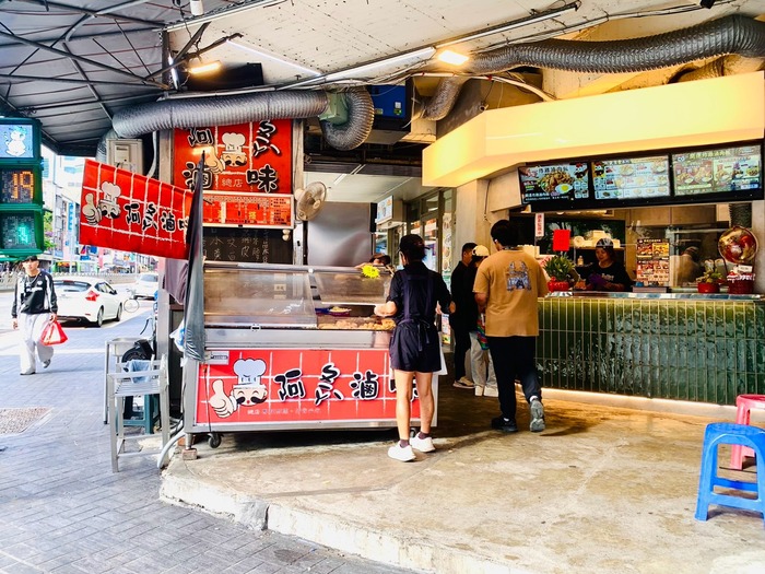 開運炸雞滷肉飯的比臉大豬排必點,份量大到都要超出便當盒啦!新開幕期間有買一送一! 4 2026 09 03 043346